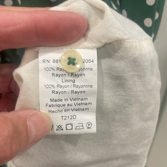 Vintage green polka dot, sleeveless dress, side zipper, size med, pleated skirt - Picture 7 of 7